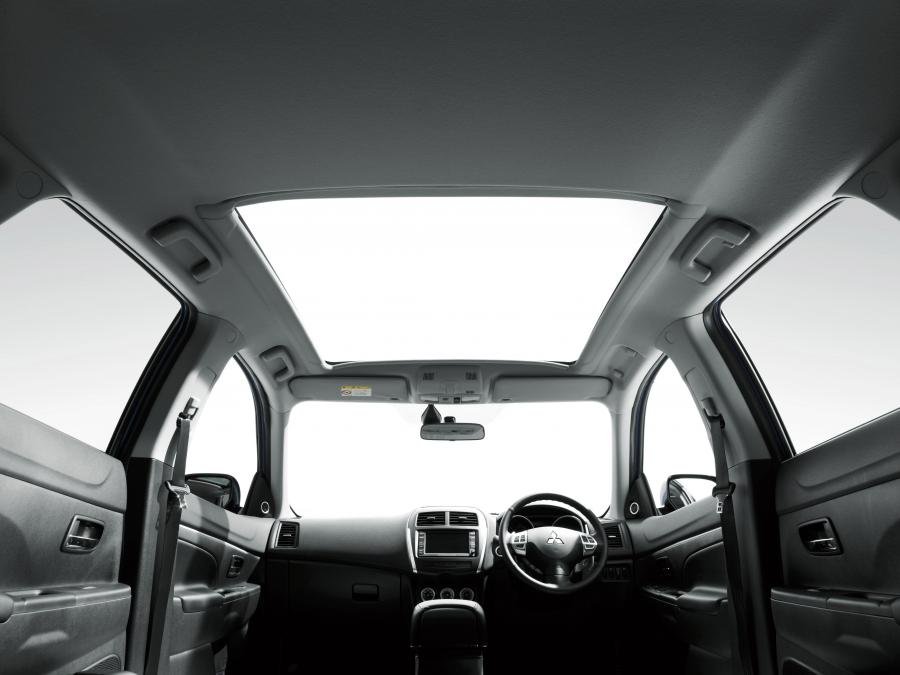  Mitsubishi ASX 2010 года  (фото 11 из 82)
